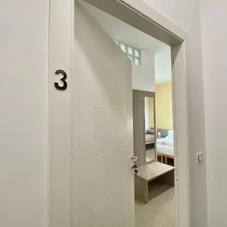 Al 136 4*